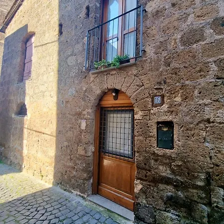Francigena Maison * סוטרי